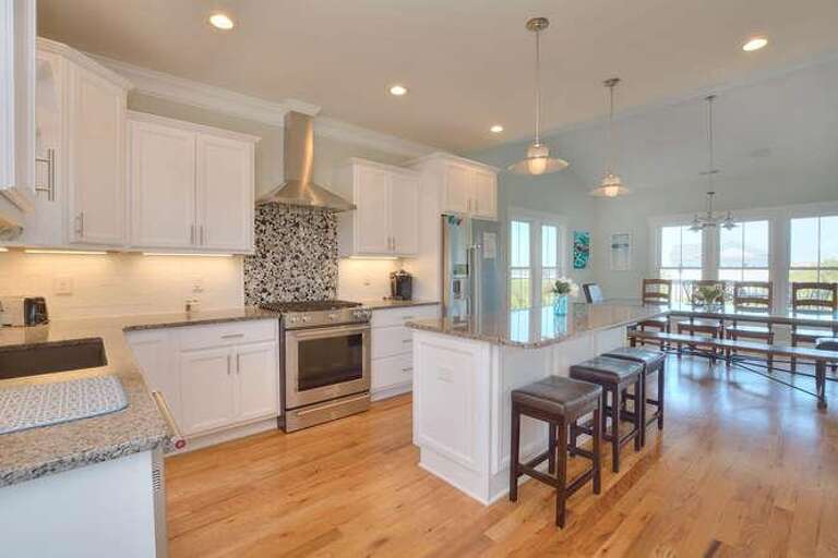 115 SE 63rd St Little Magnolia-small-012-021-DSC 9171 2 3 Enhancer-666x444-72dpi