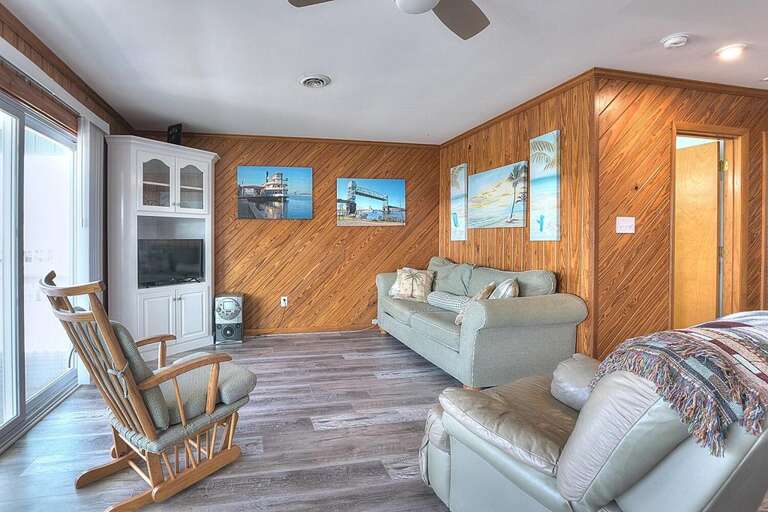 Ocean Breeze Retreat 5