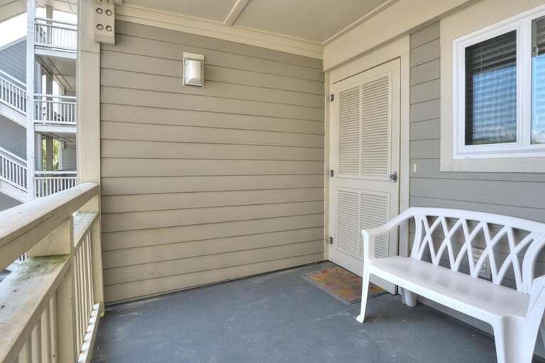 OIBV 807 3 Condo Entrance