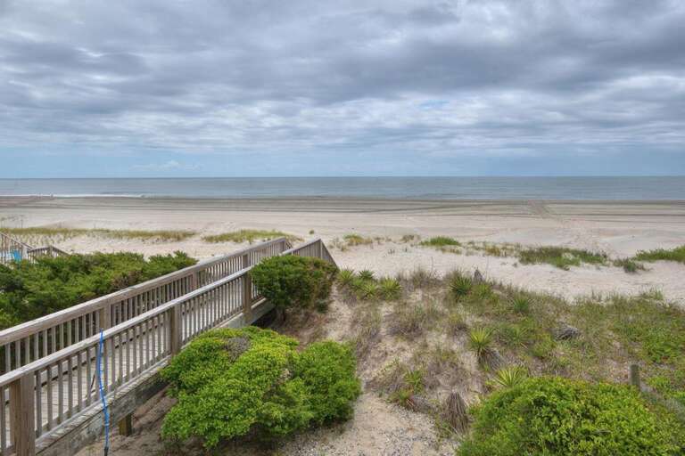 A Sandy Feet Retreat 3