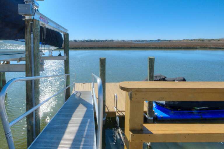 Dock