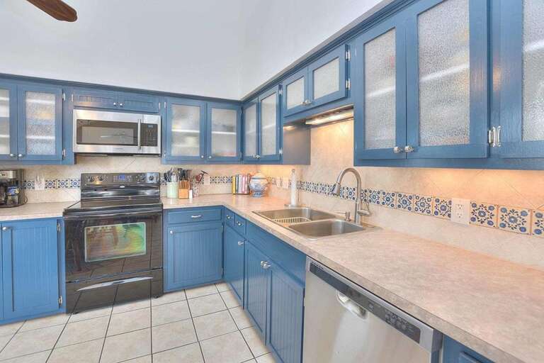 The Compass 8601 E Oak Island-large-017-009-DSC 0512 3 4 Enhancer-1500x1000-72dpi