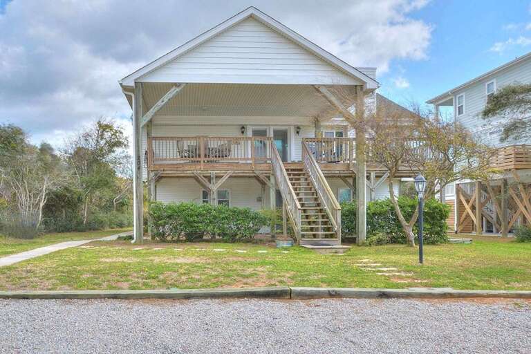 The Compass 8601 E Oak Island-large-001-039-DSC 0581 2 3 Enhancer-1500x1000-72dpi