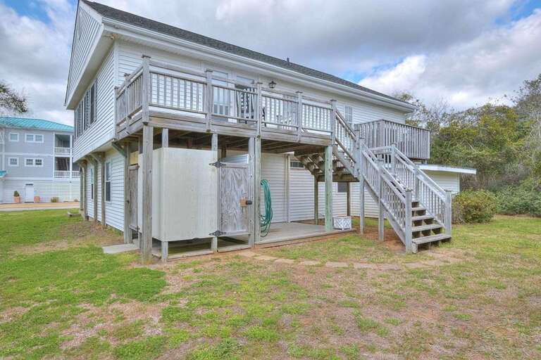 The Compass 8601 E Oak Island-large-030-026-DSC 0578 79 80 Enhancer-1500x1000-72dpi