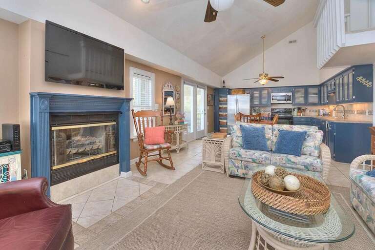 The Compass 8601 E Oak Island-large-012-045-DSC 0527 8 9 Enhancer-1500x1000-72dpi