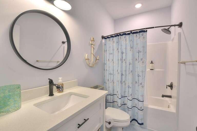Shower/tub