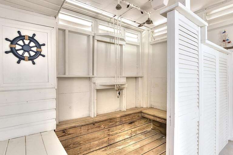 Tipsy Turtle 42 GW 6.2022