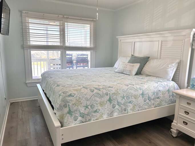 King Bed