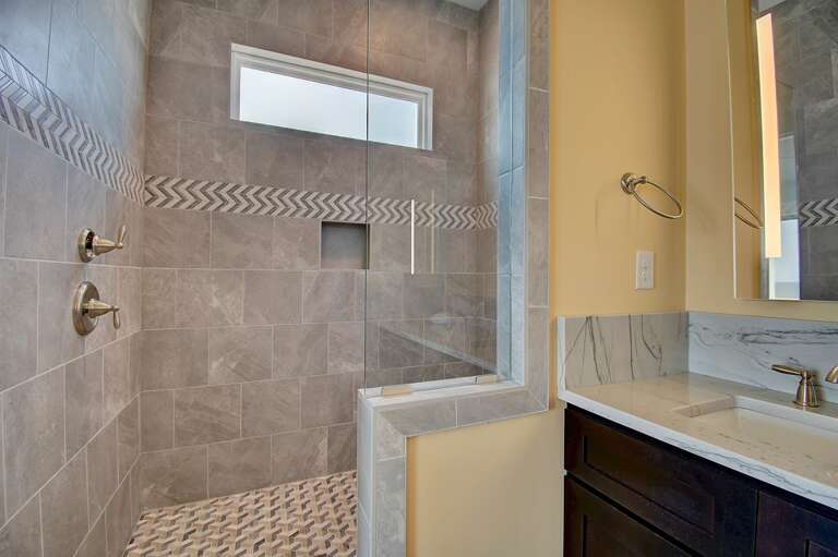 2nd Floor Master Bathroom