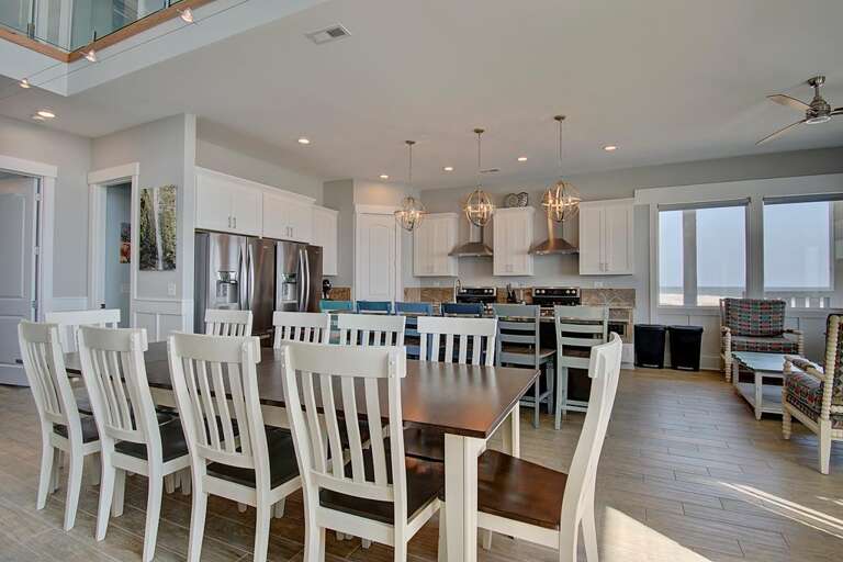 1st Floor Dining Area