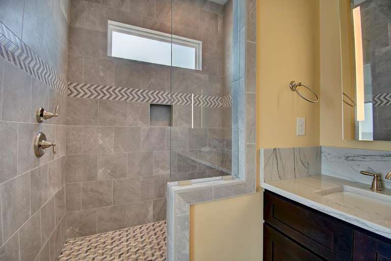 2nd Floor Master Bathroom