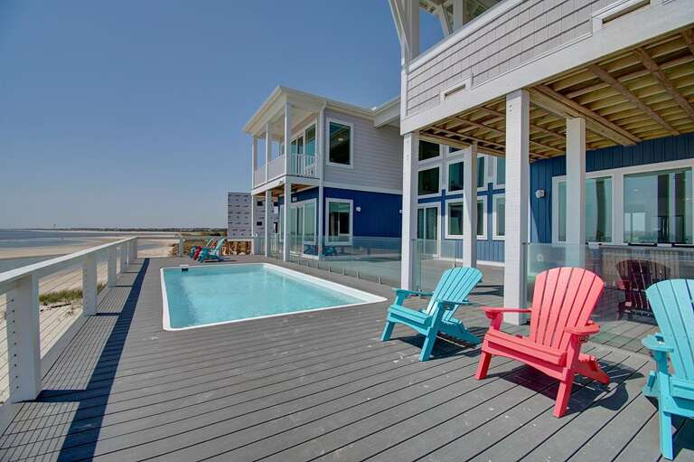 1st Floor Pool and Deck Area