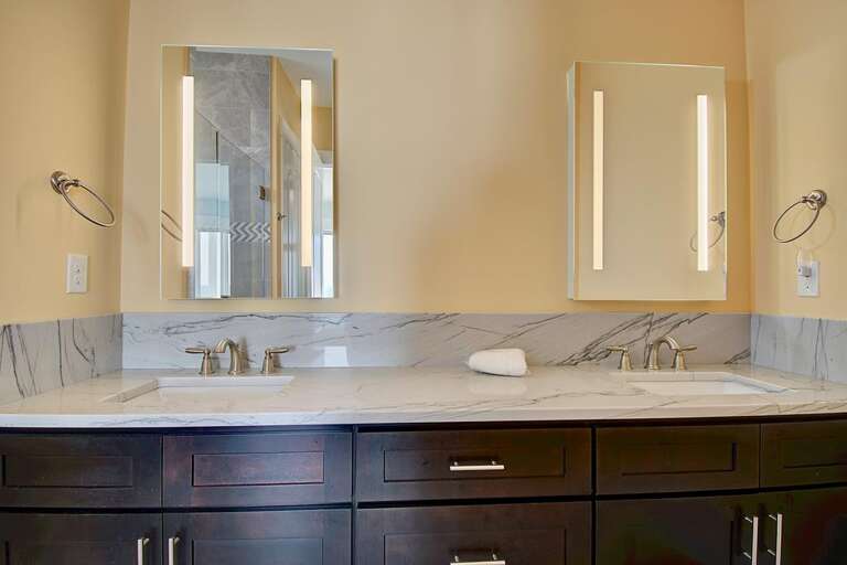 2nd Floor Master Bathroom