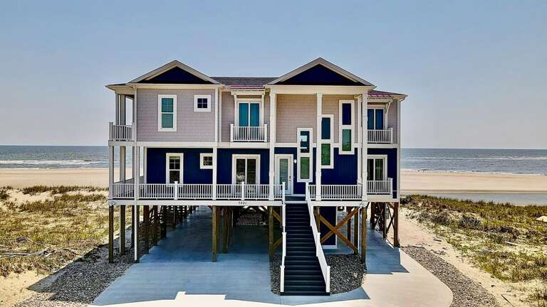 Golden Gate 3 Sky View