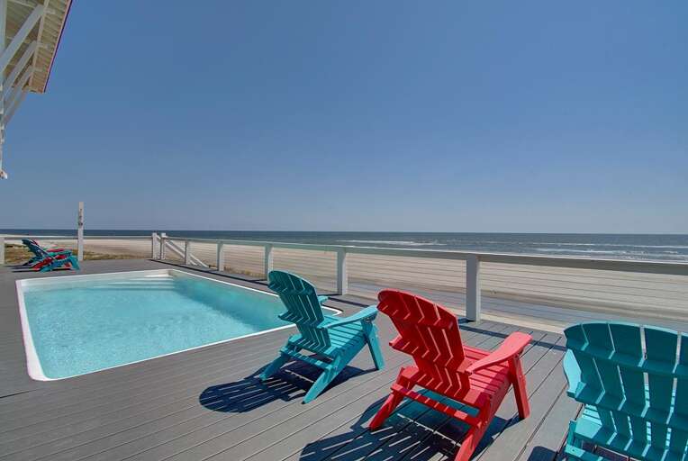 Oceanside Pool and Deck Area