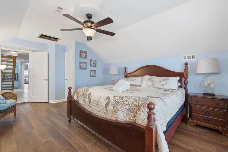 King Bed with Bathroom Attached