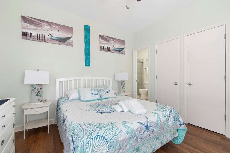 Queen Bed
