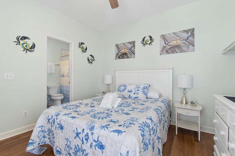 Queen Bedroom showing Bathroom Attached