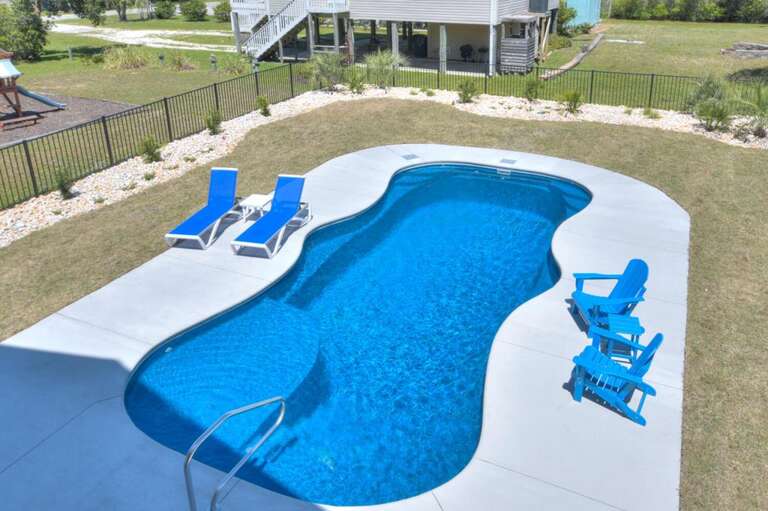 Footprints in the Sand 41 Pool