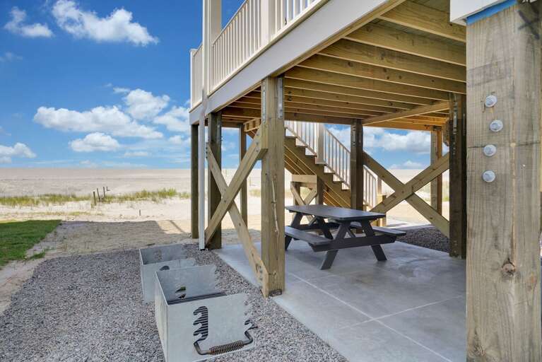 2 park grills and picnic table