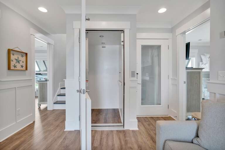 Elevator to all Floors