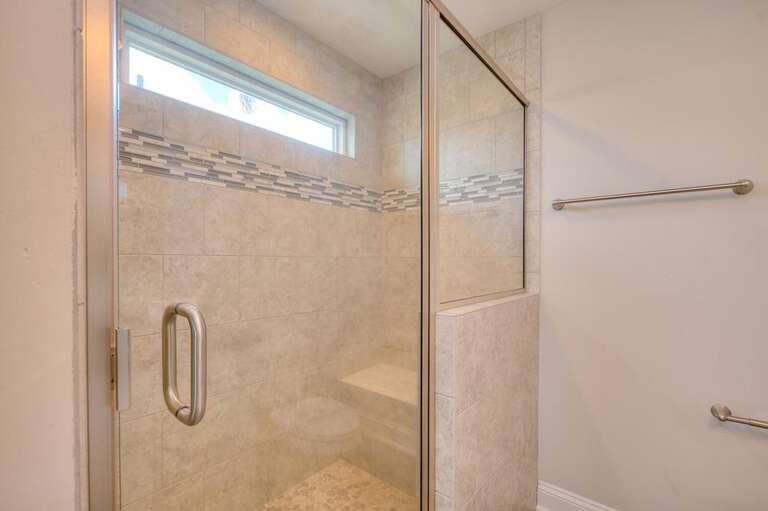 Private Guest Bathroom