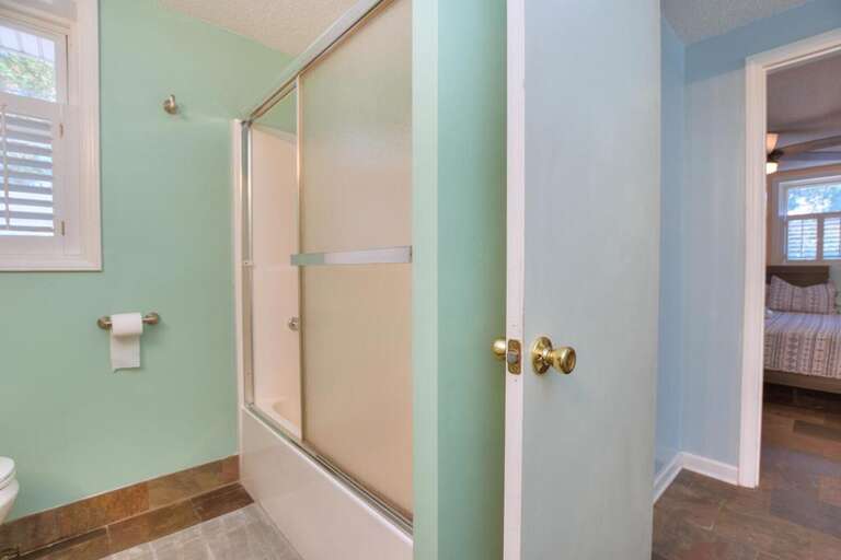 Don't Look Back in Anchor 21