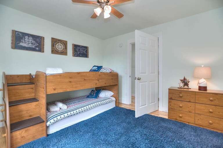 Ranger's Rendezvous 32 Bedroom 2