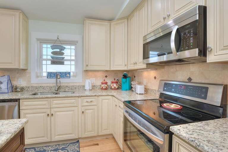 Ranger's Rendezvous 17 Kitchen