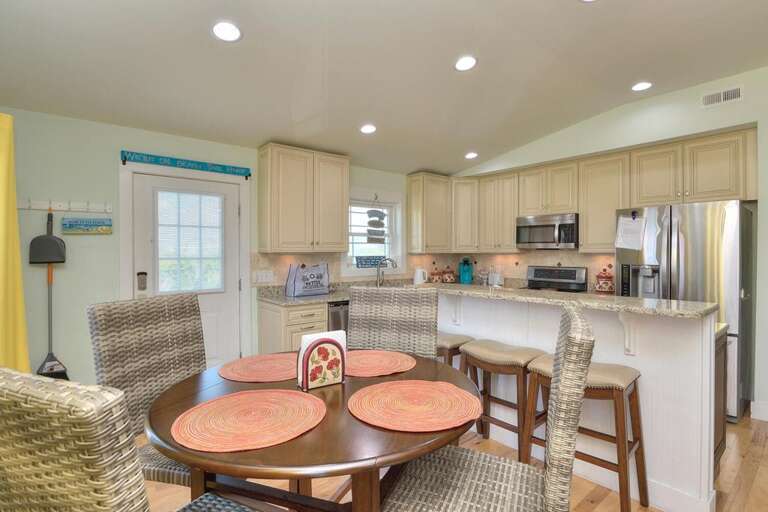 Ranger's Rendezvous 14 Dining & Kitchen