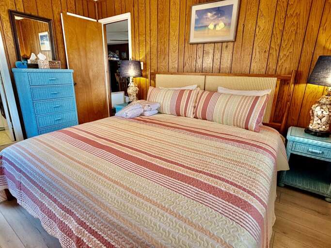 New King Bed
5.4.26 - JR