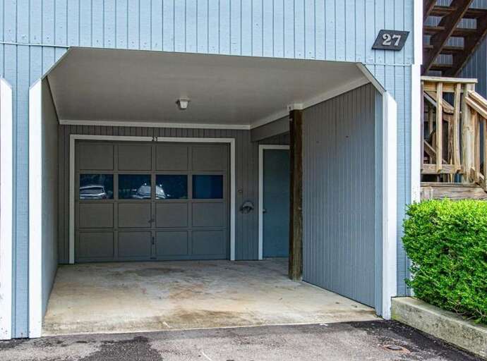 Covered Parking & Garage