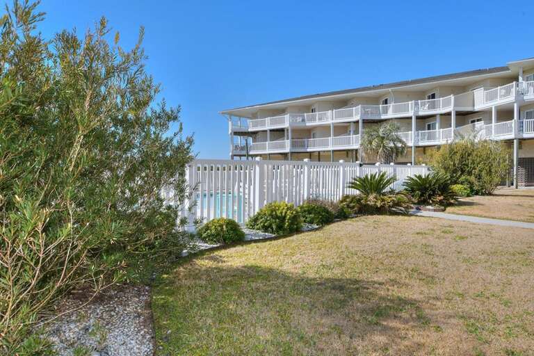 Exterior of Condo
GW 4.14.23