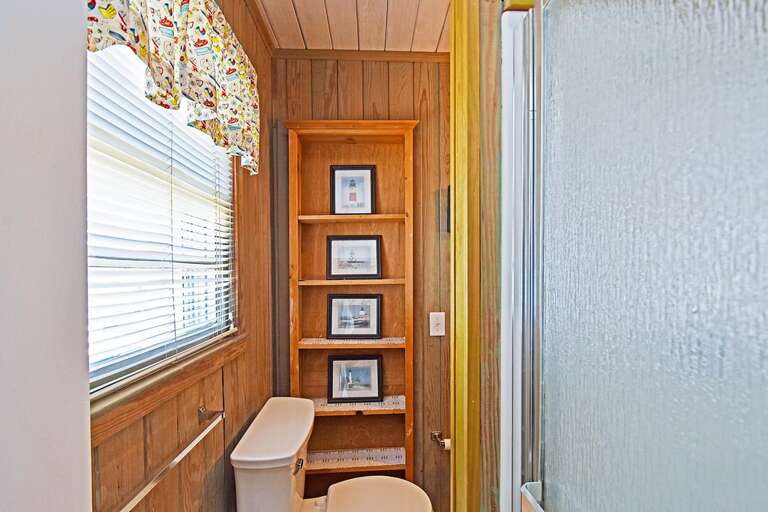 Chelsea House 18 O Bathroom 1