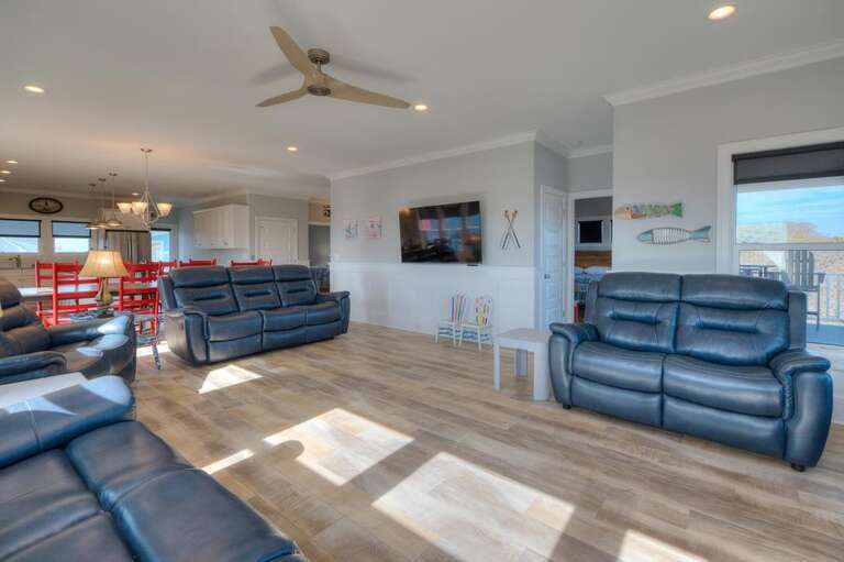 Living Room 
GW 1.2023