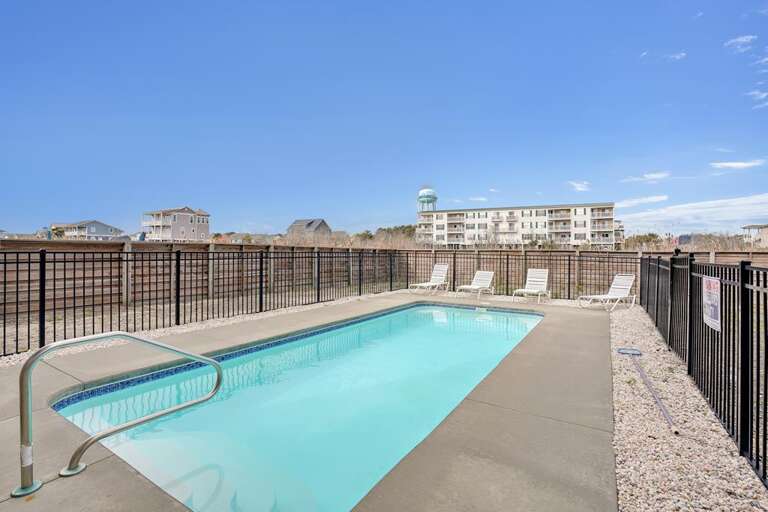 Rushin' to the Beach 65 Pool