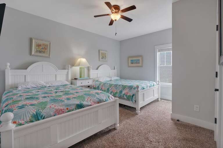 Rushin' to the Beach 34