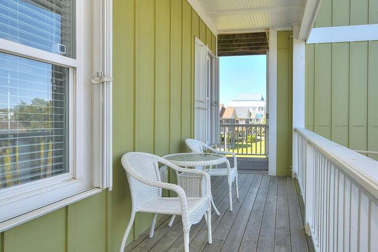 Sea Section 3 Wrap-Around Porch