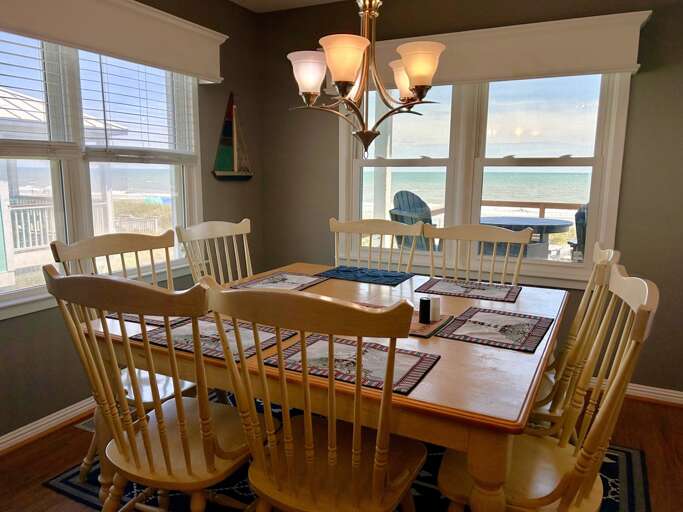 Dining Room
12.25 JR
