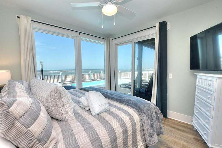 2nd Floor Guest Bedroom w/ Private Bath & Views