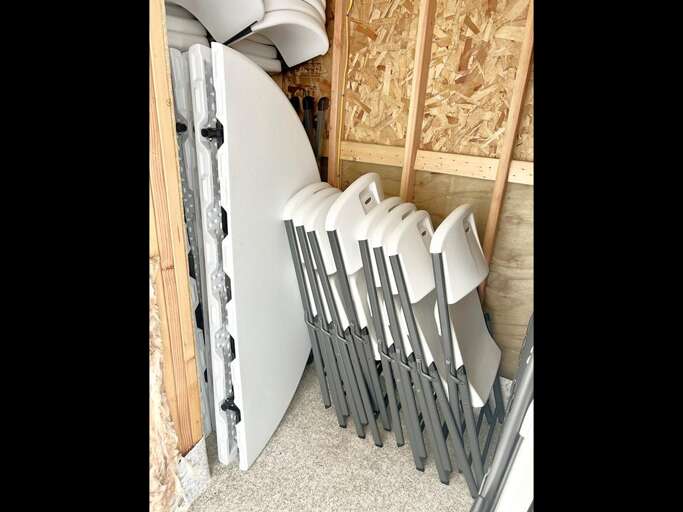 Table & Chairs Extra Fee To Use