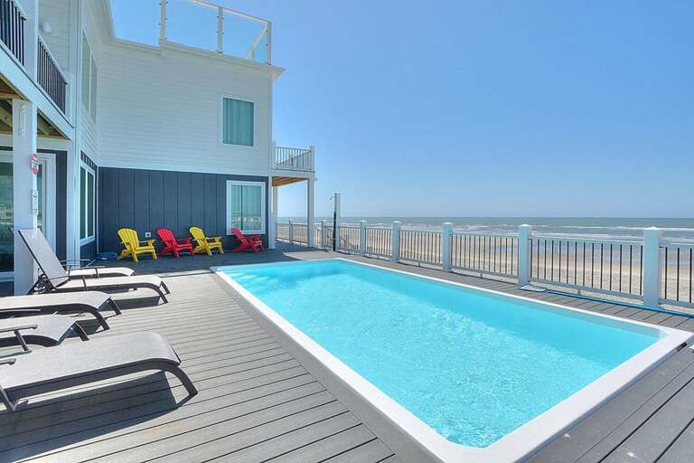 2nd Floor Elevated In-Deck Pool