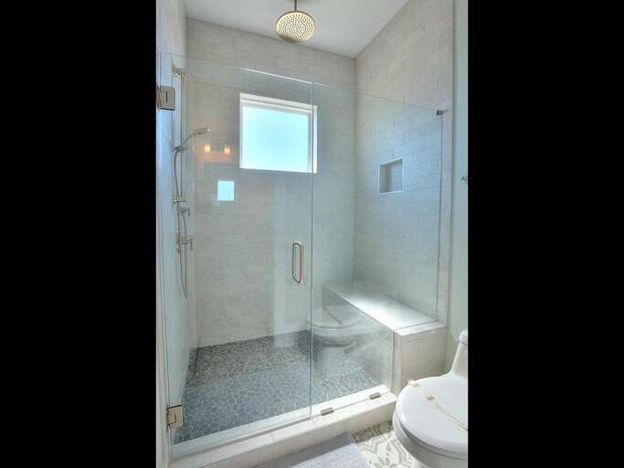 3rd Floor Master Bathroom