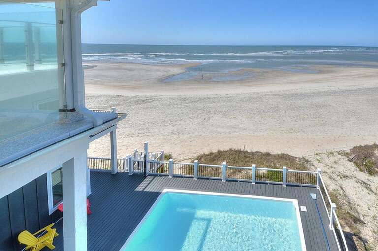 Land's End 58 Rooftop Entertainment.Event Area View