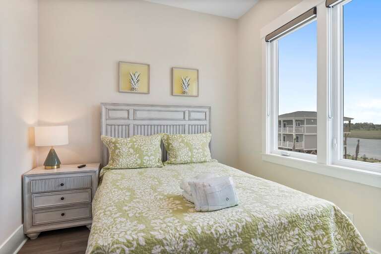 Queen Bedroom