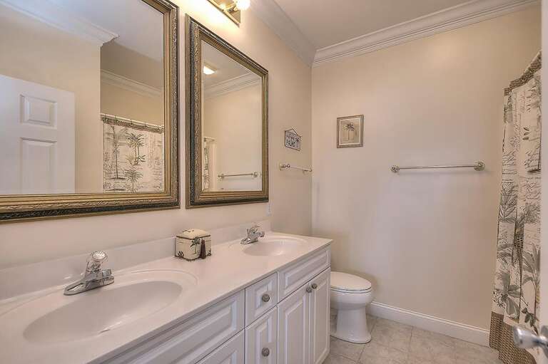 King Bedroom Bathroom
GW 5.16.23