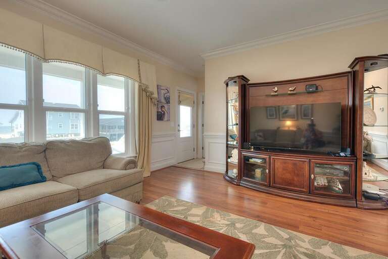 Living Room Couch and TV
GW 5.16.23