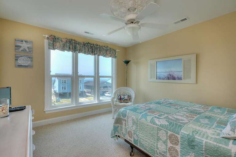 Teal Queen Bedroom View
GW 5.16.23