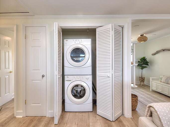 Full size washer/dryer
GW 6.2022