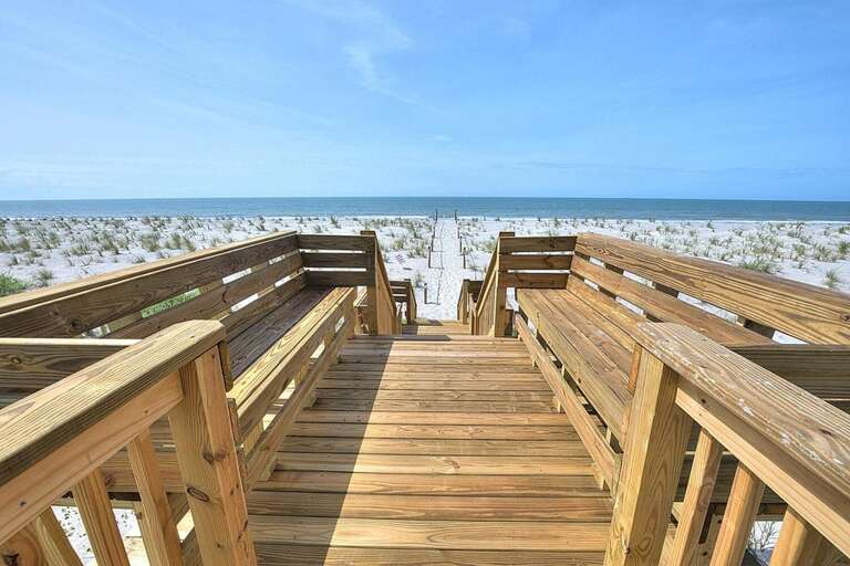 Ocean Views
GW 6.2022